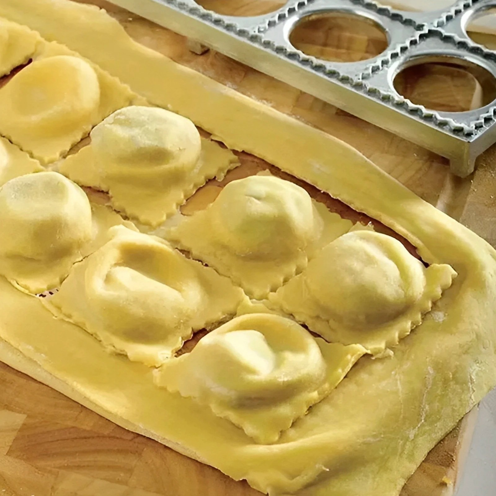 12 Delikli Mantı Kalıbı, Manue - Kitchen Baking Store incelemesi ve fiyatı